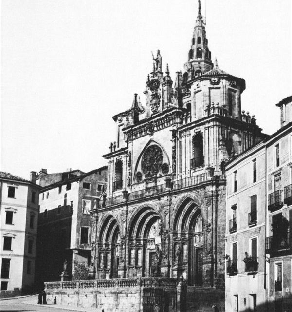 Fachada antigua catedral de cuenca